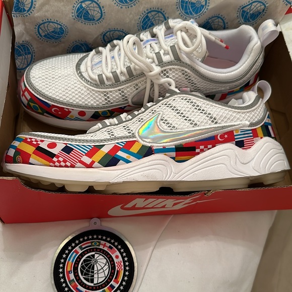 RARE Nike Spiradon international flags One World Air Zoom Max - Picture 9 of 16
